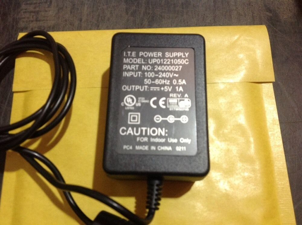 NEW ITE POWER SUPPLY UP01221050C 5V 1.0A 24000027 ac adapter